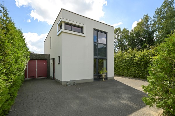 Medium property photo - Abdis Johannastraat 28, 2544 NE Den Haag